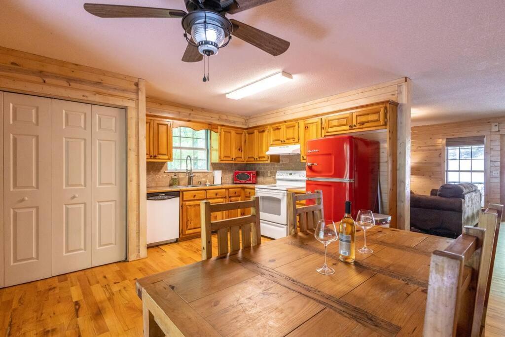 Pet Friendly Luxury Cabin Near Helen With Fire Pit 클리블랜드 외부 사진